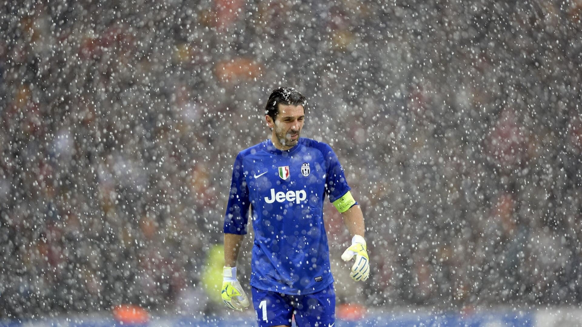 英格兰后防稳健，三场仅失一球，英格兰队后防